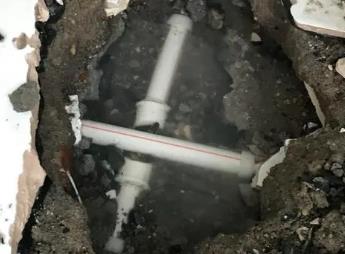 合浦阳台漏水维修公司为您分享楼上楼下漏水怎么处理